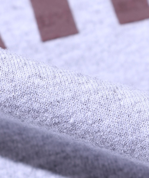 Carhartt(カーハート)の「Carhartt/カーハート Loose Fit Heavyweight Shot-Sleeve Block Logo Graphic Tshirt Tシャツ(Tシャツ/カットソー・メンズ・スモークピンク/グレー・XL/XXL/L)」の13枚目の写真