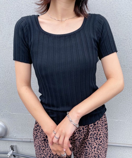 CLEA(クレア)の「スクエアネックリブトップス(ニット/セーター・レディース・ホワイト/ブラック/グリーン/アイボリー・FREE)」の13枚目の写真