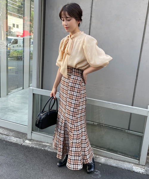 one after another NICE CLAUP(ワンアフターアナザーナイスクラップ)の「2Wayボウタイブラウス(シャツ/ブラウス・レディース・ブラック/ベージュ/アイボリー/ブラック系その他・FREE)」の22枚目の写真