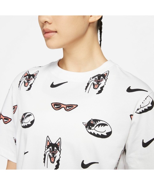 NIKE(ナイキ)の「ナイキ NIKE ナイキ ウィメンズ NSW BF ドッグ S/S Tシャツ AOP(Tシャツ/カットソー・レディース・ピンク/ホワイト・S/M/L/XL)」の4枚目の写真