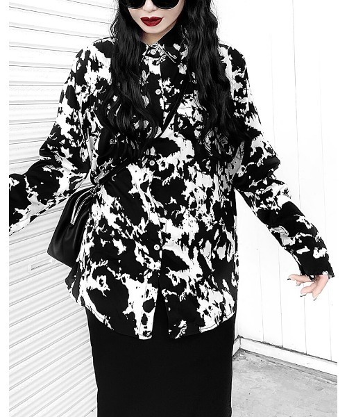 LVEU.（ラブユ.）の「Monotone pattern shirt / モノトーン柄シャツ(Ai select)（シャツ/ブラウス・レディース・ブラック・FREE）」の4枚目の写真