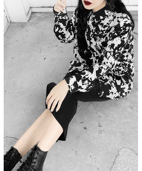LVEU.（ラブユ.）の「Monotone pattern shirt / モノトーン柄シャツ(Ai select)（シャツ/ブラウス・レディース・ブラック・FREE）」の5枚目の写真