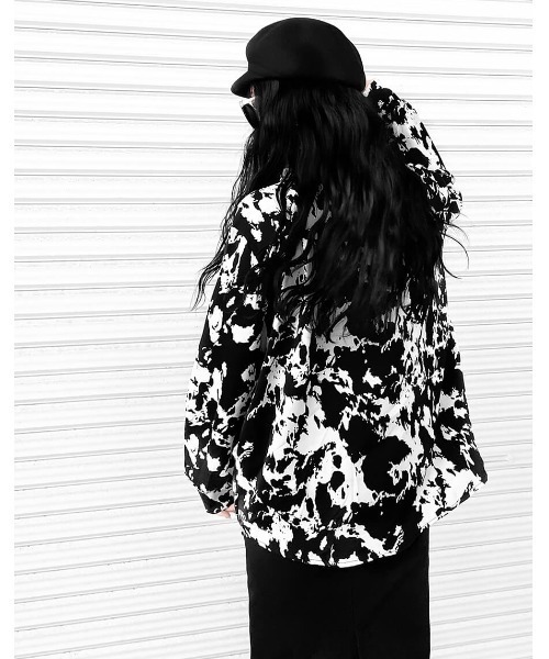 LVEU.（ラブユ.）の「Monotone pattern shirt / モノトーン柄シャツ(Ai select)（シャツ/ブラウス・レディース・ブラック・FREE）」の9枚目の写真