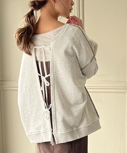 JUNOAH（ジュノア）の「前後2WAYリボンスウェットトップス（スウェット・レディース・ブラック/ベージュ/ブラウン/グレー/ブルー/ホワイト系その他/ピンク系その他/テラコッタ・FREE）」の10枚目の写真