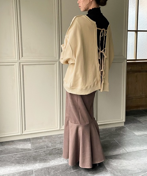 JUNOAH（ジュノア）の「前後2WAYリボンスウェットトップス（スウェット・レディース・ブラック/ベージュ/ブラウン/グレー/ブルー/ホワイト系その他/ピンク系その他/テラコッタ・FREE）」の13枚目の写真