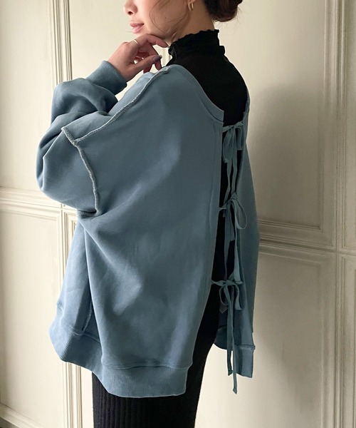 JUNOAH（ジュノア）の「前後2WAYリボンスウェットトップス（スウェット・レディース・ブラック/ベージュ/ブラウン/グレー/ブルー/ホワイト系その他/ピンク系その他/テラコッタ・FREE）」の15枚目の写真