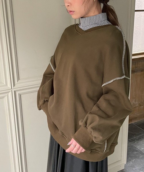 JUNOAH（ジュノア）の「前後2WAYリボンスウェットトップス（スウェット・レディース・ブラック/ベージュ/ブラウン/グレー/ブルー/ホワイト系その他/ピンク系その他/テラコッタ・FREE）」の21枚目の写真