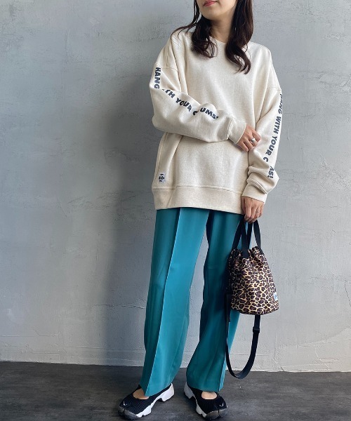 CHUMS（チャムス）の「[CHUMS/チャムス] 別注 バックサークルロゴプリント クルーネックスウェット（スウェット・レディース・グレー/ナチュラル・S/M/L/XL）」の9枚目の写真