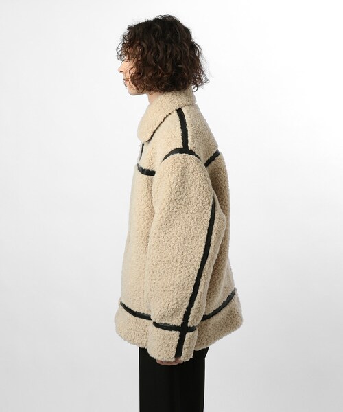 tk.TAKEO KIKUCHI（ティーケータケオキクチ）の「◆B-3カーリーボアブルゾン（ブルゾン・メンズ・ライトベージュ/ブラック・02/66/03）」の9枚目の写真