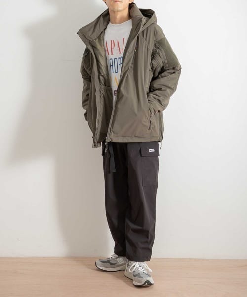 ABU GARCIA(アブ・ガルシア)の「Abu Garcia x is-ness CLOUD PADDING JACKET(ダウンベスト・メンズ・ブラック/オリーブ・X-LARGE/MEDIUM/LARGE)」の5枚目の写真