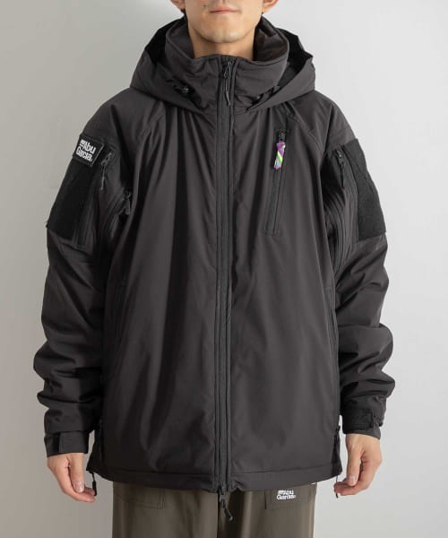 ABU GARCIA(アブ・ガルシア)の「Abu Garcia x is-ness CLOUD PADDING JACKET(ダウンベスト・メンズ・ブラック/オリーブ・X-LARGE/MEDIUM/LARGE)」の8枚目の写真