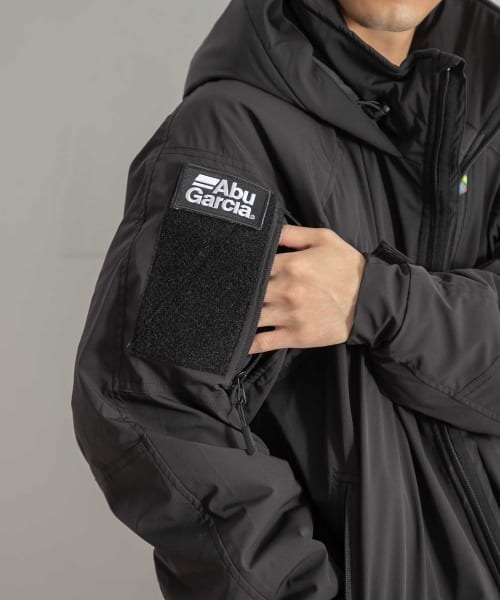 ABU GARCIA(アブ・ガルシア)の「Abu Garcia x is-ness CLOUD PADDING JACKET(ダウンベスト・メンズ・ブラック/オリーブ・X-LARGE/MEDIUM/LARGE)」の12枚目の写真