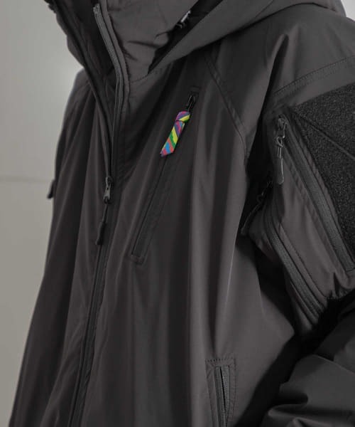 ABU GARCIA(アブ・ガルシア)の「Abu Garcia x is-ness CLOUD PADDING JACKET(ダウンベスト・メンズ・ブラック/オリーブ・X-LARGE/MEDIUM/LARGE)」の18枚目の写真