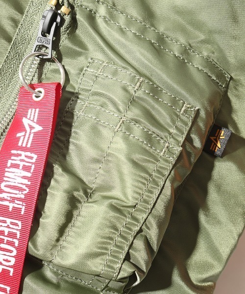 ※ALPHA（アルファ）の「[ALPHA/アルファ] MA-1 ナイロンミリタリージャケット（MA-1・レディース・オリーブ/ブラック・M/L）」の16枚目の写真