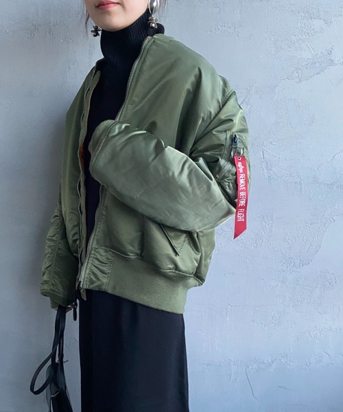 ※ALPHA（アルファ）の「[ALPHA/アルファ] MA-1 ナイロンミリタリージャケット（MA-1・レディース・オリーブ/ブラック・M/L）」の12枚目の写真
