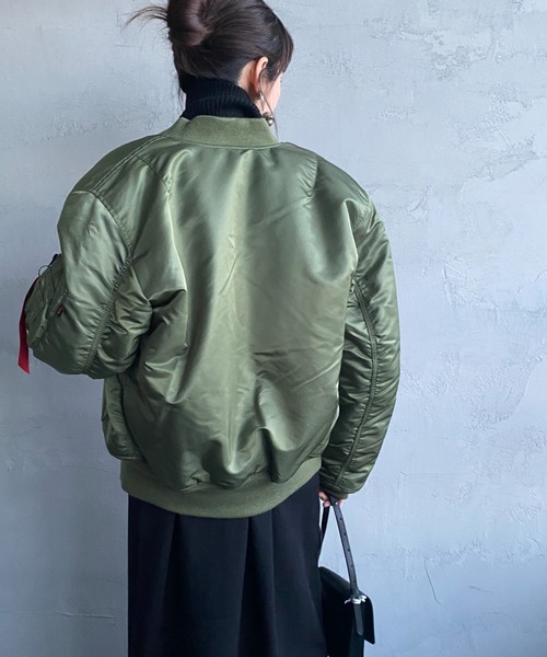 ※ALPHA（アルファ）の「[ALPHA/アルファ] MA-1 ナイロンミリタリージャケット（MA-1・レディース・オリーブ/ブラック・M/L）」の8枚目の写真