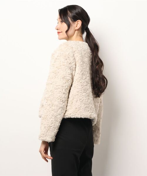 FRP（エフアールピー）の「YUGA フェイクファー　ボア　 ジャケットコート（ブルゾン・レディース・ホワイト・M/L）」の8枚目の写真