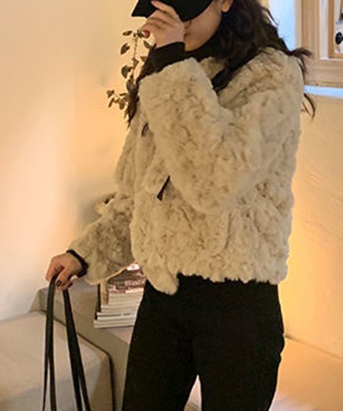 FRP（エフアールピー）の「YUGA フェイクファー　ボア　 ジャケットコート（ブルゾン・レディース・ホワイト・M/L）」の6枚目の写真