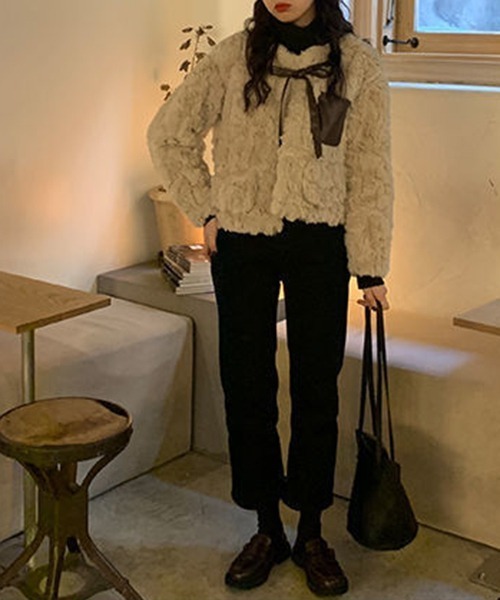 FRP（エフアールピー）の「YUGA フェイクファー　ボア　 ジャケットコート（ブルゾン・レディース・ホワイト・M/L）」の7枚目の写真