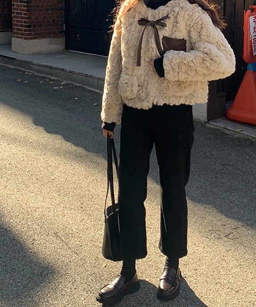 FRP（エフアールピー）の「YUGA フェイクファー　ボア　 ジャケットコート（ブルゾン・レディース・ホワイト・M/L）」の11枚目の写真