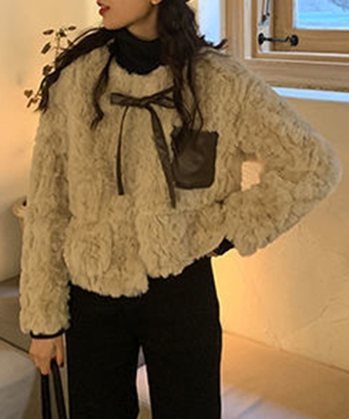 FRP（エフアールピー）の「YUGA フェイクファー　ボア　 ジャケットコート（ブルゾン・レディース・ホワイト・M/L）」の15枚目の写真