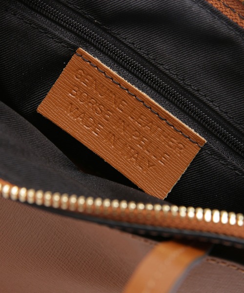 AULENTTI(オウレンティ)の「AULENTTI/レザー2WAYショルダーバッグ(ショルダーバッグ・レディース・ブラック/ブラウン・FREE)」の8枚目の写真