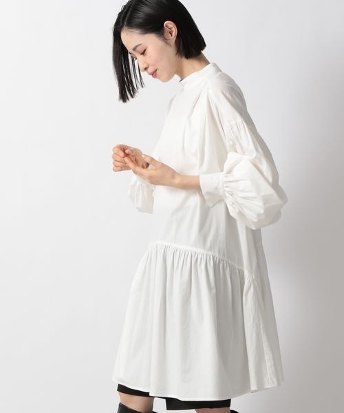 LOWRYS FARM(ローリーズファーム)の「ギャザーチュニックブラウス 262938(シャツ/ブラウス・レディース・ブラック/ダークブラウン/パープル/オフホワイト・FREE)」の7枚目の写真
