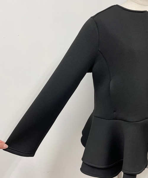 PICCIN（ピッチン）の「ボンディングペプラムジャケット（ノーカラージャケット・レディース・ブラック/オフホワイト・M/L）」の11枚目の写真