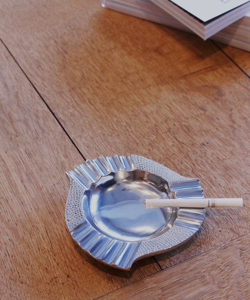 Goody Grams Add(グッディグラムスアド)の「ALUMINUM VINTAGE ASHTRAY05(アッシュトレイ/ライター・メンズ・シルバー・FREE)」の2枚目の写真