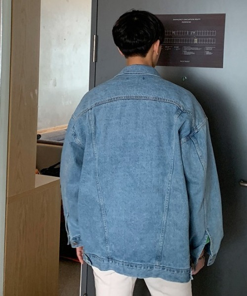 ASCLO(エジュクロ)の「ASCLO Perfect Ader Overfit Denim Jacket(デニムジャケット・メンズ・ライトブルー/ダークブルー・FREE)」の13枚目の写真