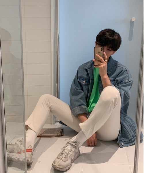 ASCLO(エジュクロ)の「ASCLO Perfect Ader Overfit Denim Jacket(デニムジャケット・メンズ・ライトブルー/ダークブルー・FREE)」の16枚目の写真