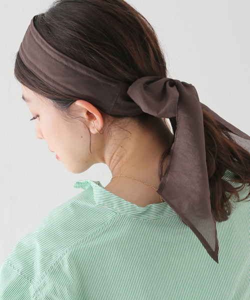 SLOBE IENA(スローブイエナ)の「【LE VERNIS/ル・ベルニ】 ヘアスカーフ(ヘアバンド・レディース・ブラック/ブラウン・FREE)」の2枚目の写真