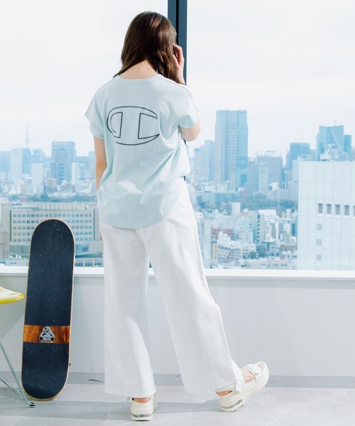 repipi armario（レピピ アルマリオ）の「☆champion×repipi☆ロゴシシュウフレンチスリーブTシャツ（Tシャツ/カットソー・キッズ・サックスブルー/アイボリー/スミクロ・SMALL/MEDIUM/LARGE）」の13枚目の写真