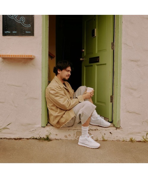 Reebok（リーボック）の「クラシックレザー / CLASSIC LEATHER（スニーカー・メンズ・ブラック/ホワイト×グレー/ホワイト/ブラック系その他/ホワイト系その他・25.5cm/27.0cm/24.0cm/27.5cm/26.0cm/26.5cm/28.5cm/28.0cm/23.0cm/23.5cm/24.5cm/29.0cm/25.0cm/30.0cm/22.5cm/31cm）」の12枚目の写真