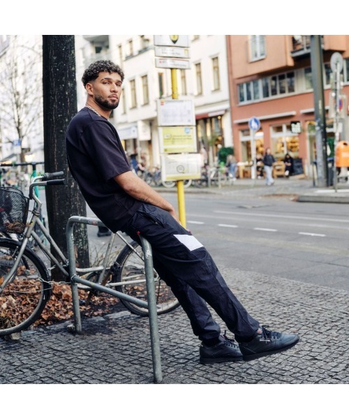 Reebok（リーボック）の「クラシックレザー / CLASSIC LEATHER（スニーカー・メンズ・ブラック/ホワイト×グレー/ホワイト/ブラック系その他/ホワイト系その他・25.5cm/27.0cm/24.0cm/27.5cm/26.0cm/26.5cm/28.5cm/28.0cm/23.0cm/23.5cm/24.5cm/29.0cm/25.0cm/30.0cm/22.5cm）」の9枚目の写真