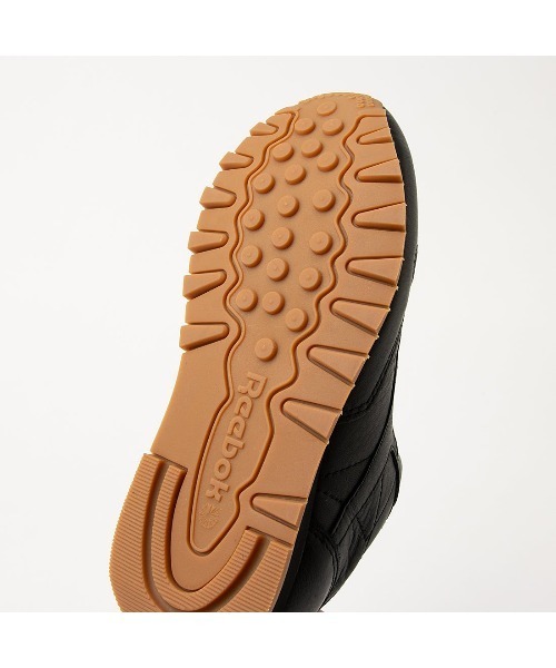 Reebok（リーボック）の「クラシックレザー / CLASSIC LEATHER（スニーカー・メンズ・ブラック/ホワイト×グレー/ホワイト/ブラック系その他/ホワイト系その他・25.5cm/27.0cm/24.0cm/27.5cm/26.0cm/26.5cm/28.5cm/28.0cm/23.0cm/23.5cm/24.5cm/29.0cm/25.0cm/30.0cm/22.5cm）」の21枚目の写真