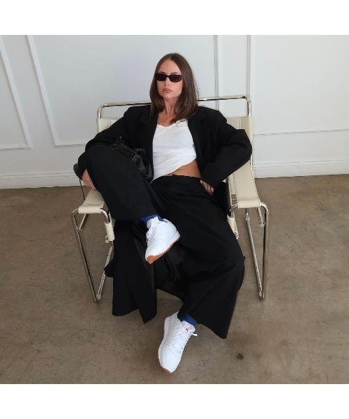 Reebok（リーボック）の「クラシックレザー / CLASSIC LEATHER（スニーカー・メンズ・ブラック/ホワイト×グレー/ホワイト/ブラック系その他/ホワイト系その他・25.5cm/27.0cm/24.0cm/27.5cm/26.0cm/26.5cm/28.5cm/28.0cm/23.0cm/23.5cm/24.5cm/29.0cm/25.0cm/30.0cm/22.5cm）」の11枚目の写真