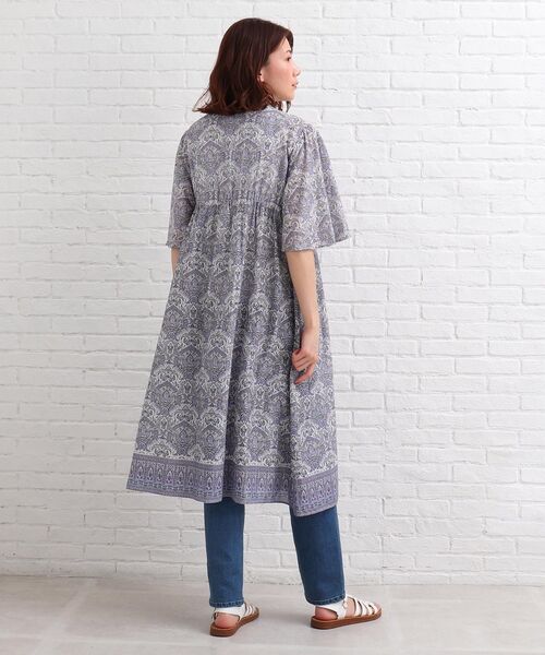 SHOO・LA・RUE（シューラルー）の「◆【INDIA】パネル柄ピンタックワンピース（ワンピース・レディース・ブルー系/イエロー系・02/03/04）」の18枚目の写真