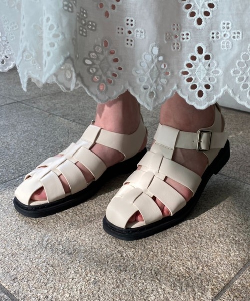 one after another NICE CLAUP(ワンアフターアナザーナイスクラップ)の「グルカサンダル(サンダル・レディース・アイボリー/ブラック・SMALL/MEDIUM/LARGE)」の15枚目の写真