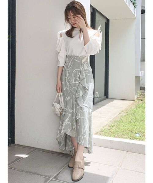 dazzlin（ダズリン）の「ショルダー2WAYギャザートップス（Tシャツ/カットソー・レディース・パープル/オフホワイト/ベージュ・FREE）」の13枚目の写真