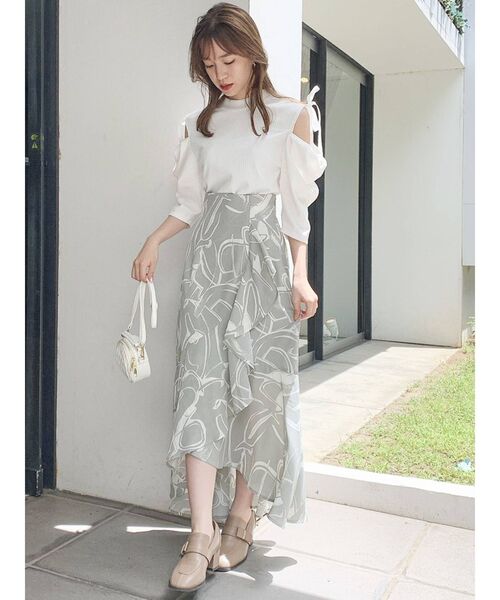 dazzlin（ダズリン）の「ショルダー2WAYギャザートップス（Tシャツ/カットソー・レディース・パープル/オフホワイト/ベージュ・FREE）」の8枚目の写真