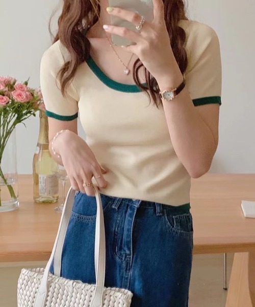 Vipoa（ヴィポア）の「バイカラークロップドニットトップス（Tシャツ/カットソー・レディース・ホワイト/ブラック/ピンク/アイボリー/ライトイエロー/ブルー・FREE）」の17枚目の写真