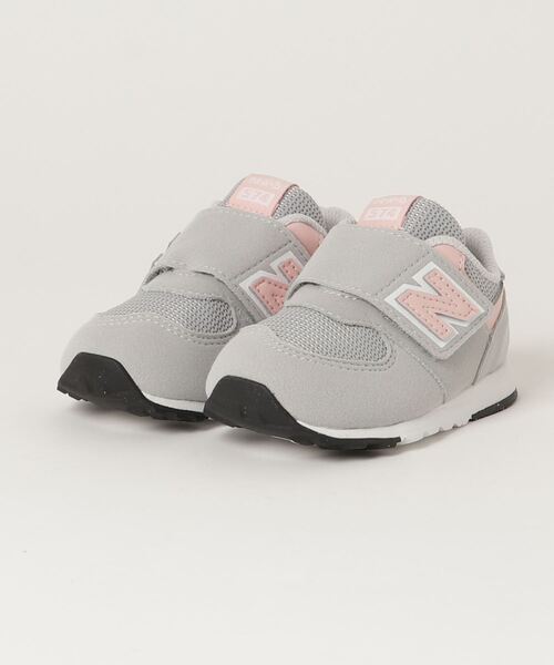 NEW BALANCE（ニューバランス）の「574（スニーカー・キッズ・グレー×ピンク/ネイビー/ブラック/グレー・13.5cm/15.0cm/16.0cm/12.0cm/13.0cm/15.5cm/16.5cm/14.5cm/14.0cm/12.5cm）」の4枚目の写真