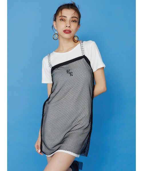 EVRIS(エヴリス)の「チェーンショルダーレイヤードワンピース(ワンピース・レディース・ホワイト/ブラック/ブルー・FREE)」の2枚目の写真