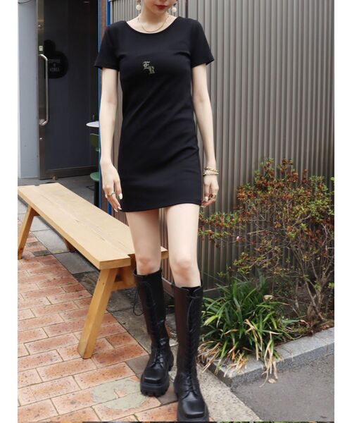 EVRIS(エヴリス)の「チェーンショルダーレイヤードワンピース(ワンピース・レディース・ホワイト/ブラック/ブルー・FREE)」の15枚目の写真