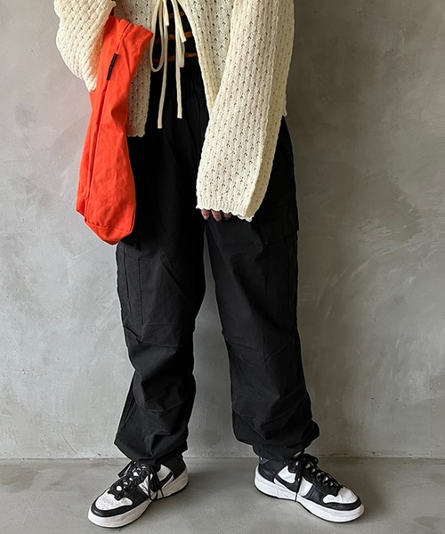 kutir（クティール）の「カーゴスノーパンツ（カーゴパンツ・レディース・ブラック/オフホワイト/カーキ/オレンジ・LARGE/MEDIUM）」の9枚目の写真