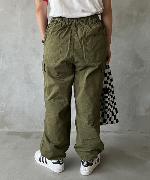 kutir（クティール）の「カーゴスノーパンツ（カーゴパンツ・レディース・ブラック/オフホワイト/カーキ/オレンジ・LARGE/MEDIUM）」の14枚目の写真