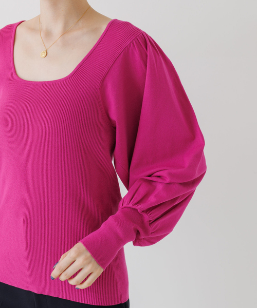 Rouge vif Anna（ルージュヴィフアンナ）の「パフスリーブスクエアネックニット（ニット/セーター・レディース・ブラウン/ピンク/アイボリー/ブラック・フリー）」の16枚目の写真