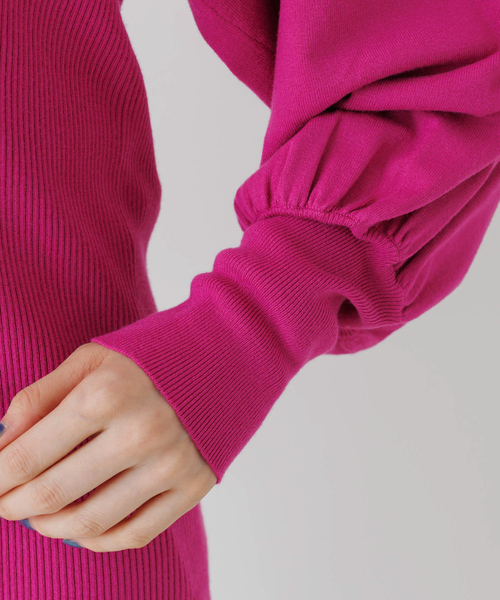 Rouge vif Anna（ルージュヴィフアンナ）の「パフスリーブスクエアネックニット（ニット/セーター・レディース・ブラウン/ピンク/アイボリー/ブラック・フリー）」の17枚目の写真