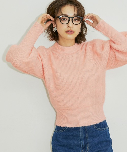 vis-`a-vis（ビサビ）の「【WEB限定】ふわふわボリューム袖クルーネックニットプルオーバー（ニット/セーター・レディース・ブラック/ホワイト/ラベンダー/ピンク・FREE）」の4枚目の写真